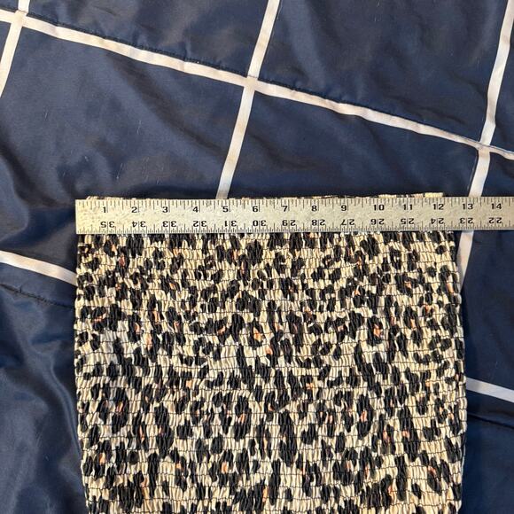 Leopard Print Strapless Smocked Romper Size M Stretchy Casual - Picture 3 of 7